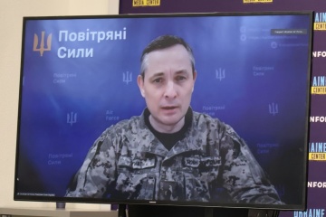 ウクライナ軍航空機操縦士は４か月でＦ１６を操縦できるようになる＝空軍報道官