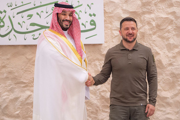 En visite en Arabie saoudite, Volodymyr Zelensky rencontre le prince héritier Mohammed Ben Salman