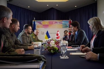 ゼレンシキー宇大統領、トルドー加首相とジョコ・インドネシア大統領と広島で会談