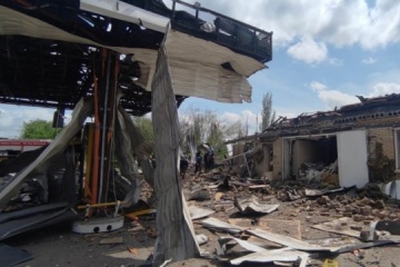 Ukraine : Le bilan de l’attaque aérienne russe sur Toretsk a grimpé à deux morts 