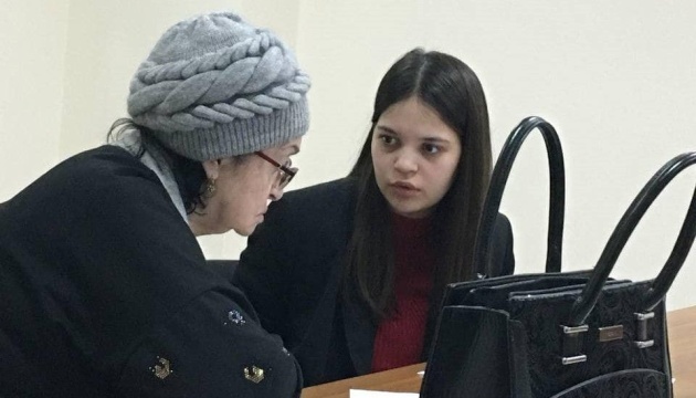 Суд у москві заарештував кримську татарку Умерову на два місяці