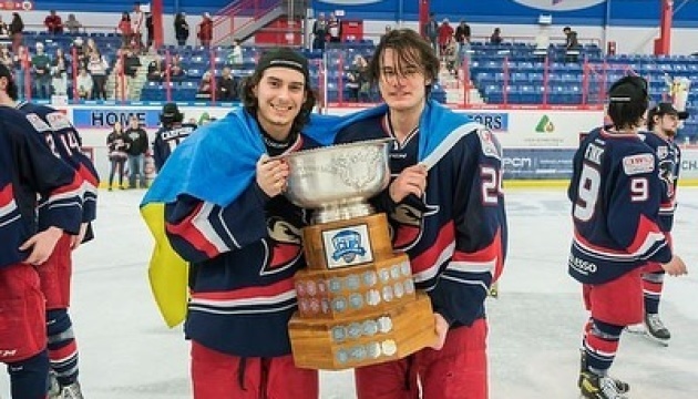 Українці Сімчук та Коржилецький виграли юніорську хокейну лігу Альберти