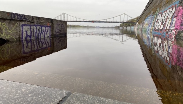 У Києві рівень води в Дніпрі за добу піднявся на 3 сантиметри