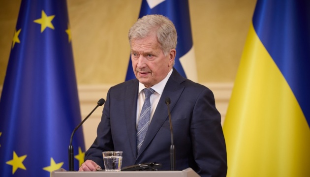 Presidente de Finlandia anuncia un nuevo paquete de ayuda militar a Ucrania