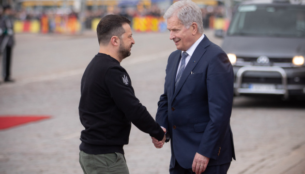 Volodymyr Zelensky arrive en Finlande pour le sommet des pays nordiques