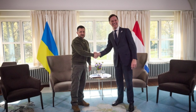 Rutte: Ayudar a Ucrania a defenderse no es una opción, hay que hacerlo