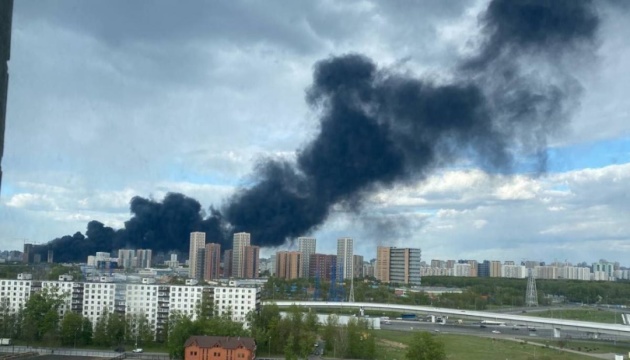 У москві спалахнула пожежа в кількох кілометрах від академії ФСБ