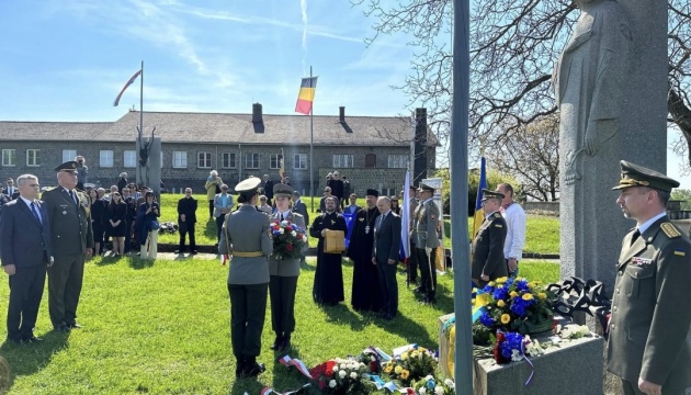 Україна вшанувала пам'ять жертв концтабору «Маутгаузен» в Австрії