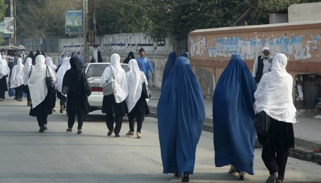 В Афганістані таліби заарештовують жінок за порушення ісламського дрес-коду