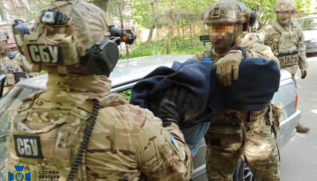 Two Russian agents plotting attacks against Ukraine's military command detained in Zaporizhzhia