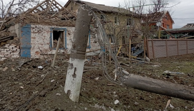 Invasoren verüben einen Luftangriff auf Orichiw in Oblast Saporischschja