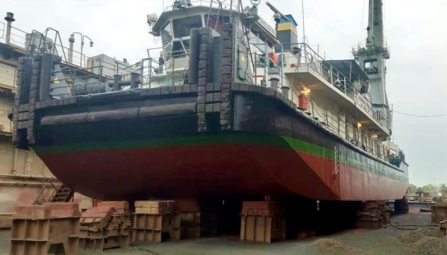 Дунайське пароплавство готує до спуску на воду буксир «Одеса»