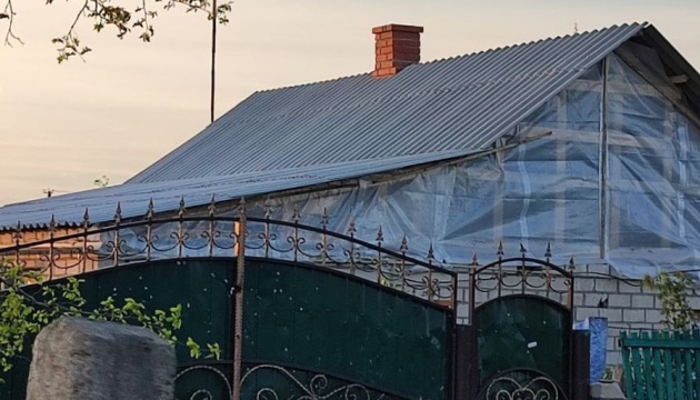 На Миколаївщині відбудовують пошкоджені обстрілами росіян будинки