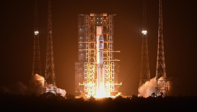 Китай доправив вантаж на космічну станцію