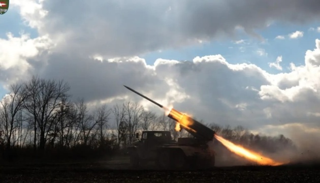El ejército de Ucrania repele 39 ataques enemigos en cuatro direcciones