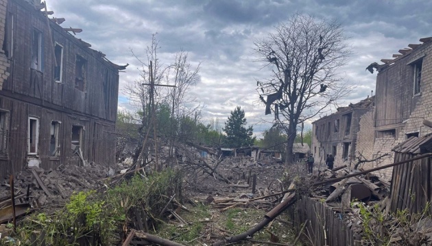 Guerre en Ukraine : Une école endommagée par une frappe russe sur Kramatorsk 
