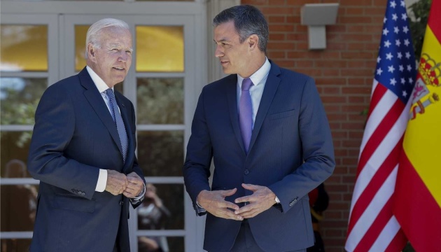 Прем'єр Іспанії обговорить з президентом США пошук «єдиного фронту» щодо війни в Україні