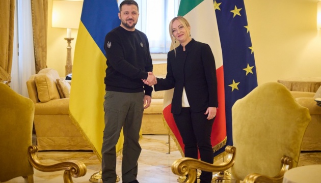 Zelensky y Meloni firman una declaración conjunta sobre el apoyo a Ucrania