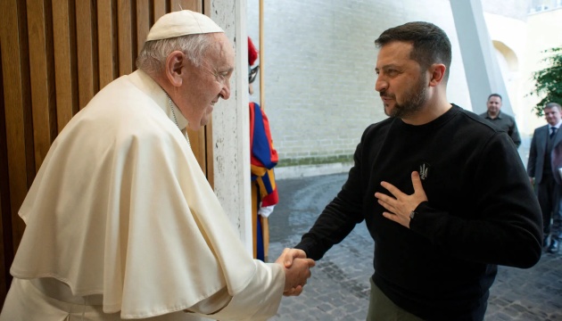 Zelensky arrives at Vatican to meet Pope Francis