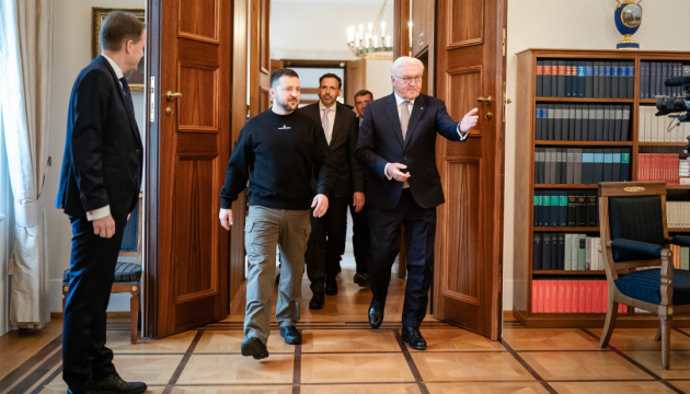 Selenskyj in Deutschland zu Besuch. Steinmeier empfängt den ukrainischen Staatschef 