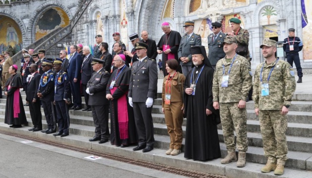 Delegation of Ukrainian military chaplains meets with French clergy