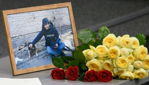 In Kyiv, memory of fallen French reporter Arman Soldin honored