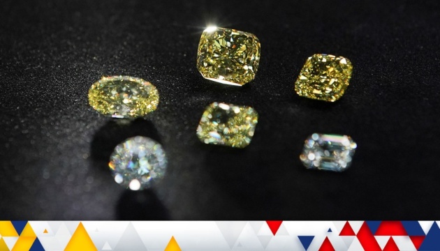 Британія заборонить імпорт російських алмазів