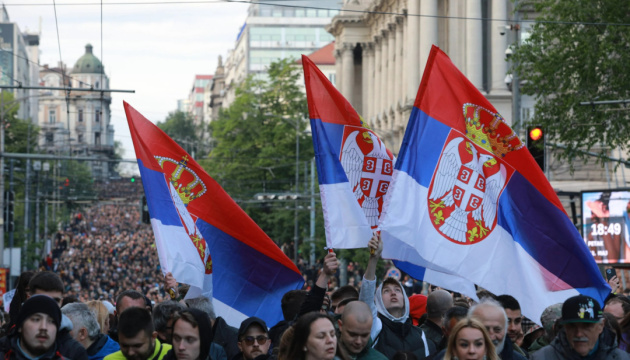 Стрілянина в Сербії: десятки тисяч людей вимагали відставки урядовців