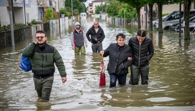 Кількість загиблих від повені в Італії зросла до 14