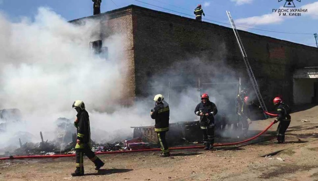 Рятувальники ліквідували пожежу в Солом’янському районі Києва