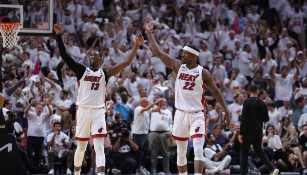 НБА: «Маямі» виграв третій поспіль матч у «Бостона» у фіналі Сходу