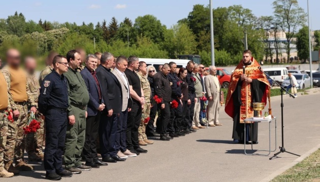 У Вінниці вшанували пам'ять бійців КОРДу, загиблих рід час ракетного удару на Запоріжжі