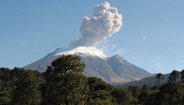 У Мексиці активізувався небезпечний вулкан – 25 мільйонів людей попередили про евакуацію