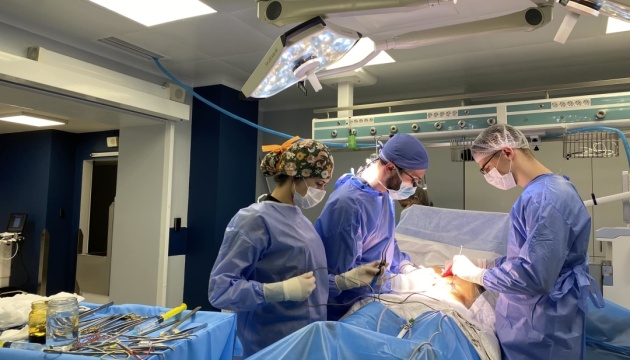 Львівські лікарі першими в Україні використали апарат, що продовжує життя донорської нирки