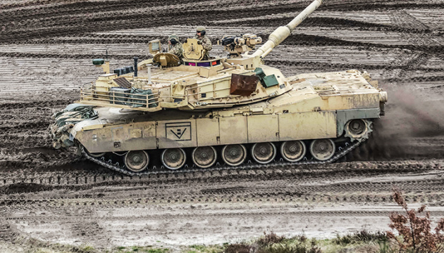 U.S. instructors to start training Ukrainian crews on Abrams tanks within days