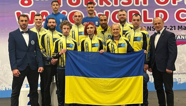 Збірна України з кікбоксингу здобула 10 медалей на Кубку світу-2023