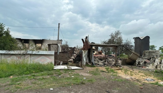 На Донеччині загарбники обстріляли Курахове з артилерії та «Ураганів»
