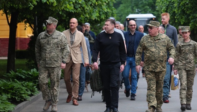 Львівщину відвідали військові аташе з 13 країн