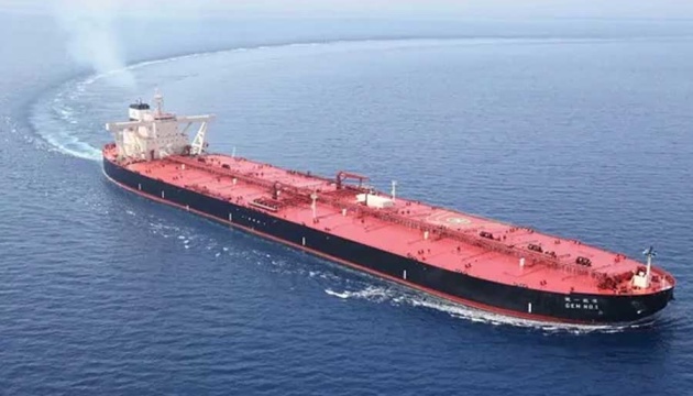 Lloyd's виключив з регістру судна найбільшого перевізника російської нафти до Індії