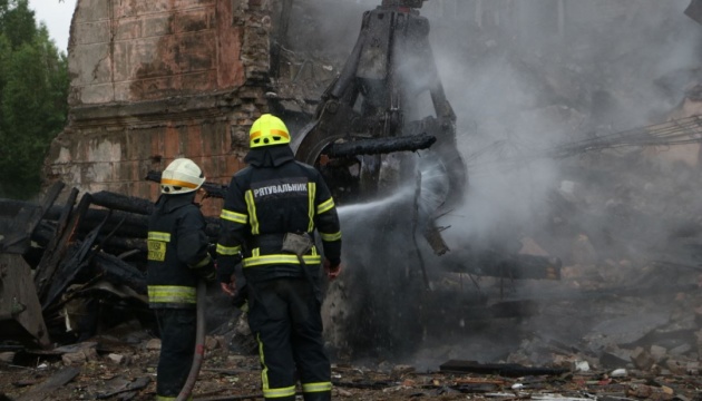 Обстріл Дніпра: Філатов каже, що на місці вже працюють рятувальники та силовики