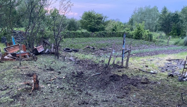 Russen töteten gestern einen und verletzten drei Zivilisten in Region Donezk