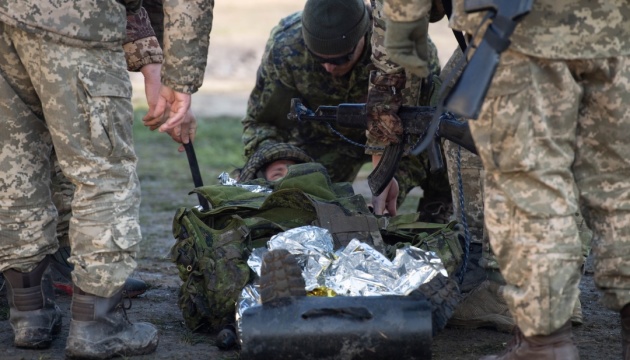 У Польщі українські військові опановують навички допомоги пораненим