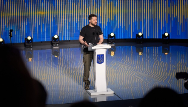 Selenskyj hält Rede auf Konferenz zum Internationalen Tag des Kinderschutzes