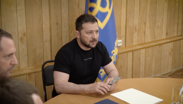 Zelensky holds Supreme CinC Staff meeting in Odesa