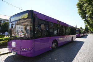 На Закарпатті чотири громади отримали автобуси від угорських партнерів