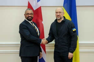 Ukraine's PM, UK's foreign secretary discuss support for Ukraine, integration into NATO