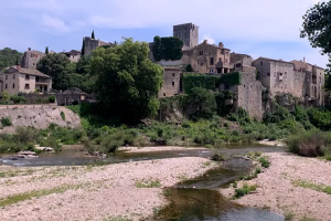 На півдні Франції через посуху обмежили використання води