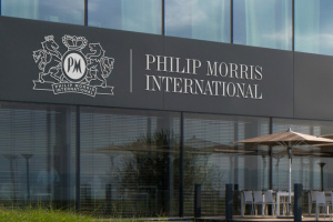 Philip Morris International і JTI за рік сплатили Росії $8 мільярдів, які пішли на війну - експерти