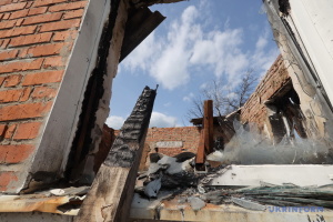 Russian troops strike Nikopol district: lyceum, shop buildings damaged, one person injured