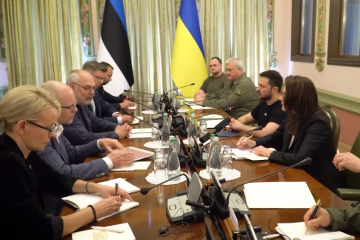 Zelensky se reúne con el presidente de Estonia en Kyiv